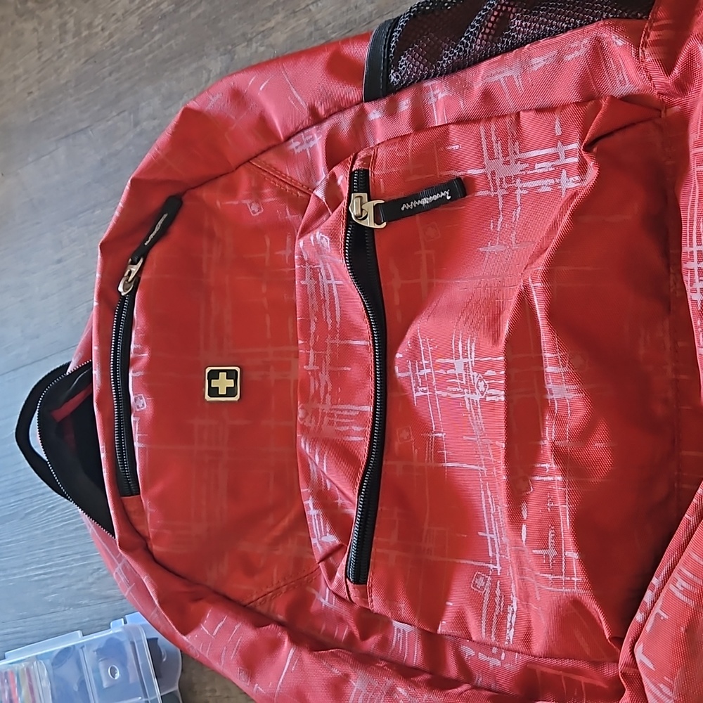 Swiss+Win Backpack - image 6